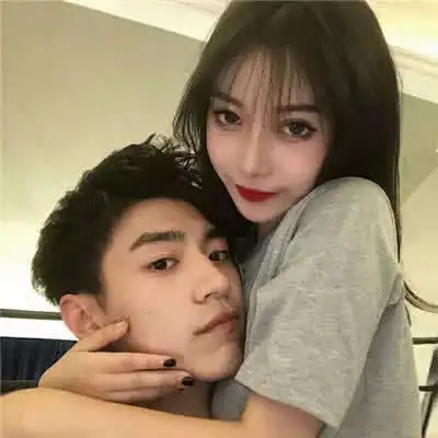 女生想撩你了,会故意给你3个暗示,臭弟弟表白即脱单