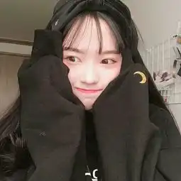 戴帽子的女生头像超拽霸气世界很怪幸好我可爱