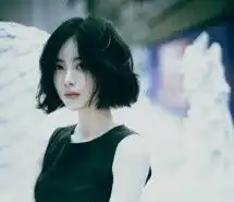 qq头像女短头发网红