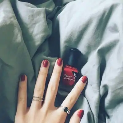 美甲控女生头像好看的女生涂美甲图片