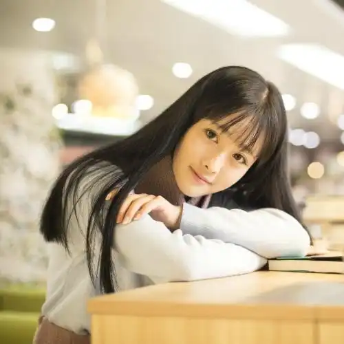 额头宽阔饱满还很圆润的人非常有才华吗