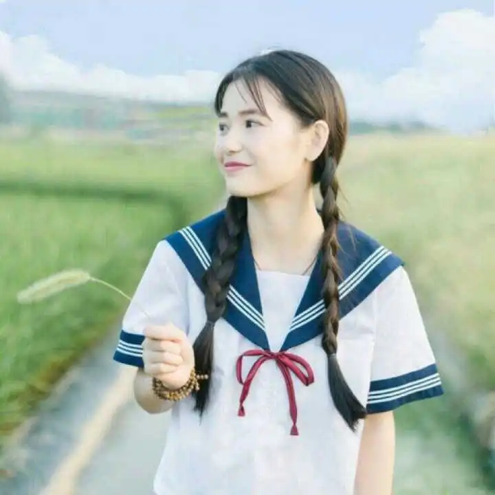 气质脱俗,魅力十足的3大星座女,就像一杯让人上瘾的毒药