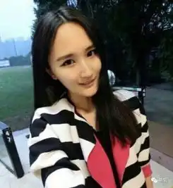 坐在王俊凯床上的网红整形史比蹭热点的能力还厉害,照骗程度超越卧蚕阿姨