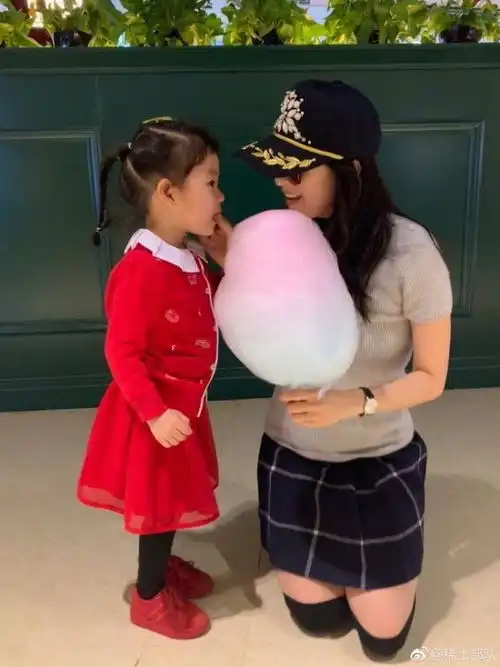 章子怡为爱走下神坛,昔日的高冷女神如今竟然也有这样的一面