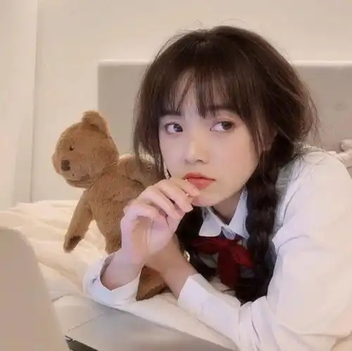 头像算是个半有趣的人