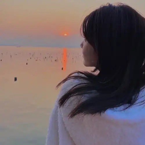 第617期推荐头像0405侧脸不露脸女生头像
