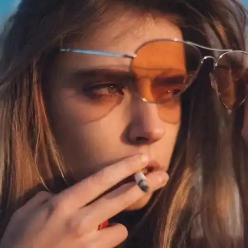 敲多好看欧美女生头像