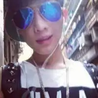 阳光帅气的很干净的那种男生头像