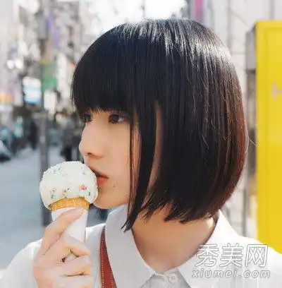 短发在2012年夏天很流行,和一些个性的人一起玩更令人兴奋