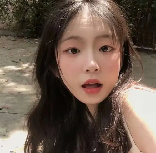 头像女纯欲风ins川里