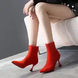 天变冷,单鞋尽量少穿,推荐短靴适合780后女人,洋气有女人味