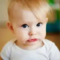 丑头像小孩女动漫头像