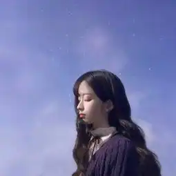 颓废伤感女生背影头像2018最新是时间改变了我们彼此模样