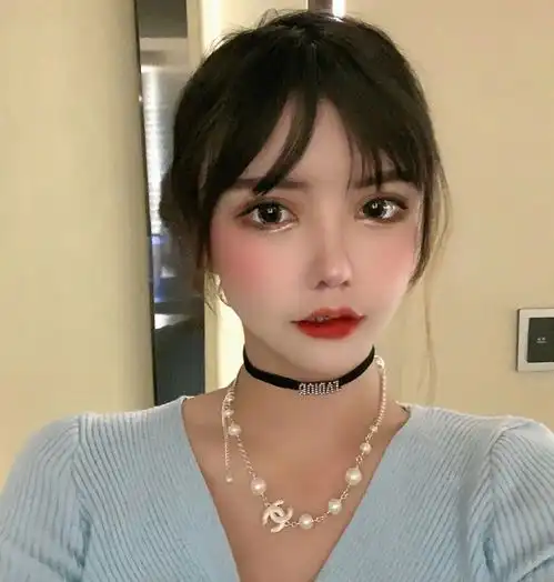 恶毒22岁网红女儿心脏病求助被诅咒父母作孽,孩子报应