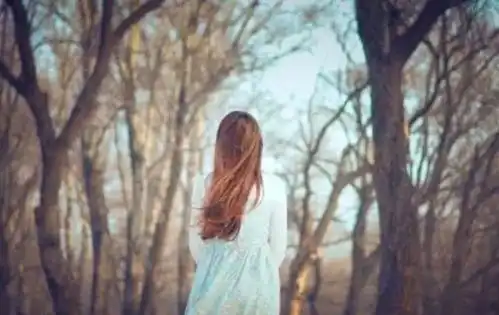 你最喜欢哪个女神的背影,测在异性眼中你是怎样的女生