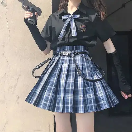 如果你的校服是jk,你会选哪一套