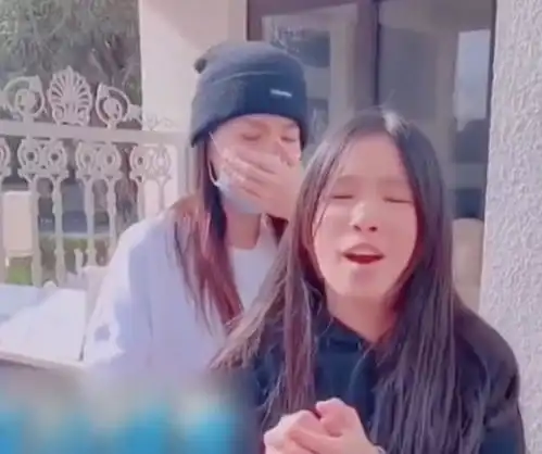 儿童头像超萌女孩12岁痛