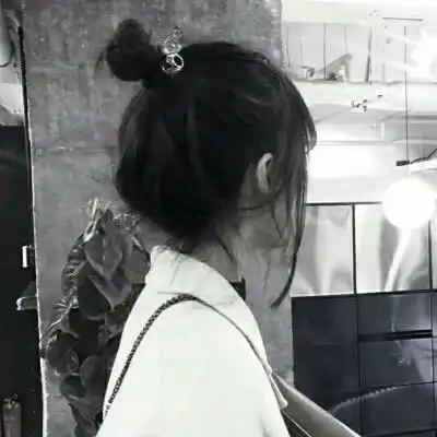 女生真人好看头像不露脸