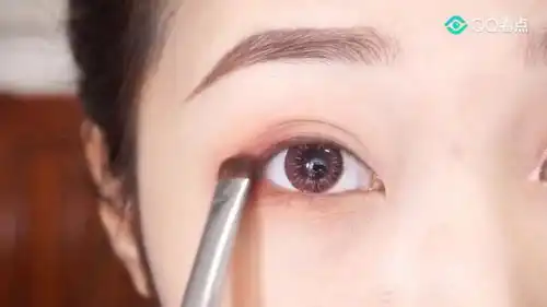 可口的蜜桃眼妆教程甜心女孩必备美妆