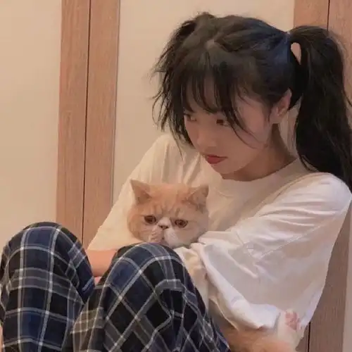 女头丨烂大街的明明是腐朽的新鲜感