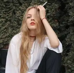 一般平胸都是仙女系的,就应该这样夸自己