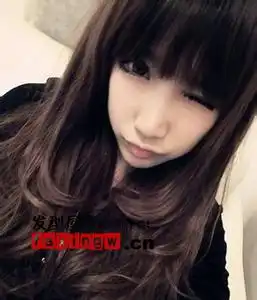 请问我这是什么脸型第2张是我现在的刘海,长斜刘海,这个刘海适合我吗我还适合什么其他的发型