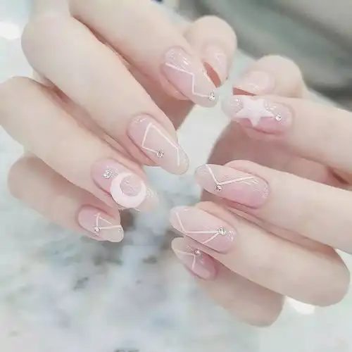 丽雅美甲社会人美甲,做一个精致的猪猪女孩