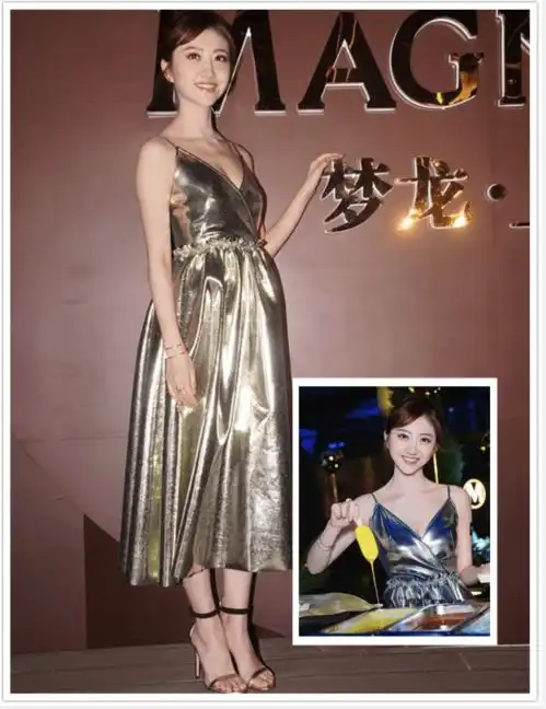 景甜的气质果然不一般,穿白色吊带裙唯美清纯,不愧是人间富贵花
