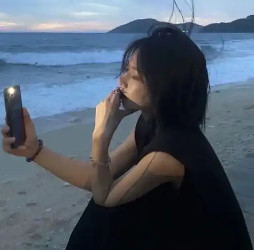 女生头像忽冷忽热的话那就拜拜吧