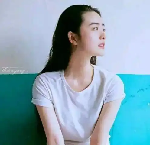 女人吉祥旺财头像高清余