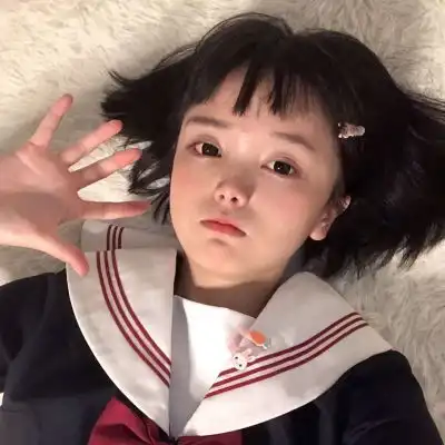 可爱的短发女孩头像真人