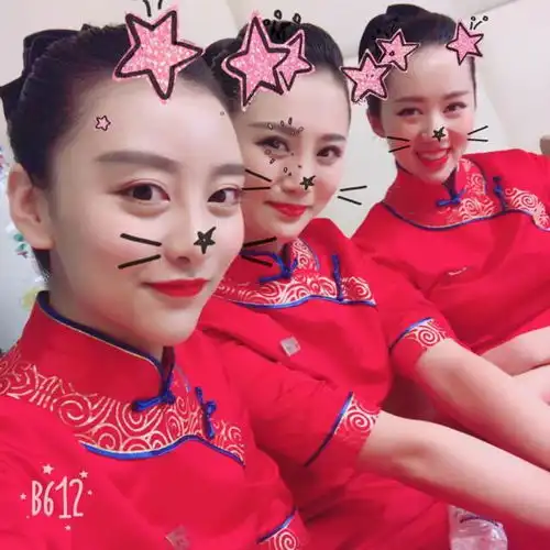 卖萌美女头像图片大全空