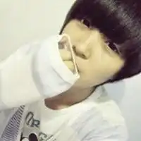 qq男生遮脸头像