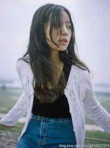 华师大最美女生秀清纯照身材太完美