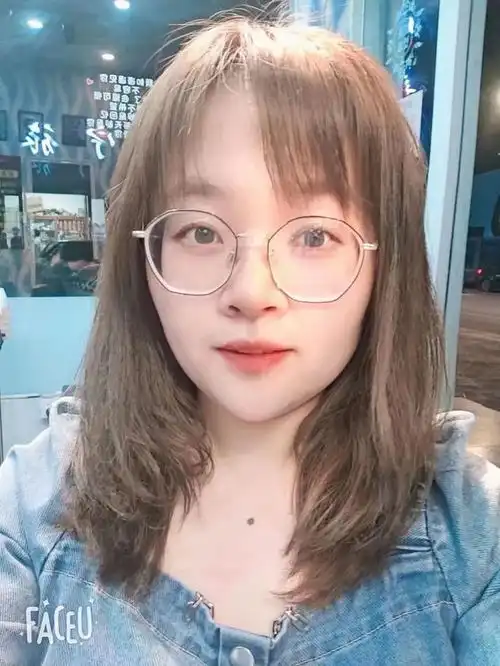 金华相亲知性气质范美女教师,喜欢美食和旅行,期待遇见三观一致的另一半