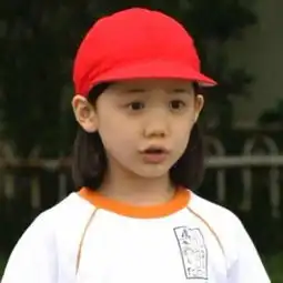 这个小女孩叫什么名字是那个童星