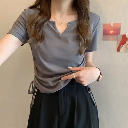 夏季设计风不规则侧边抽绳短袖t恤女短款修身显瘦小众v领纯欲上衣