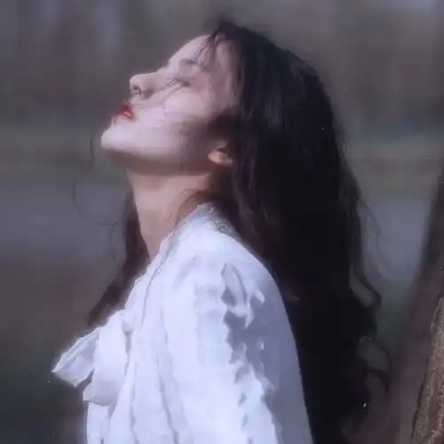 真人女生头像如果海鸥不眷恋大海的话,会飞的更高