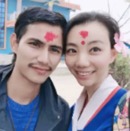 浙江二婚美女嫁小11岁尼泊尔帅哥,被逼喝老公洗脚水如今后悔吗