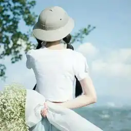 氛围感女生头像背影可爱