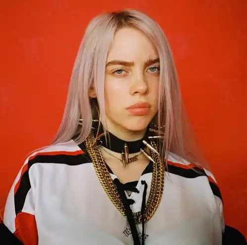 超清超萌小女孩头像艾薇