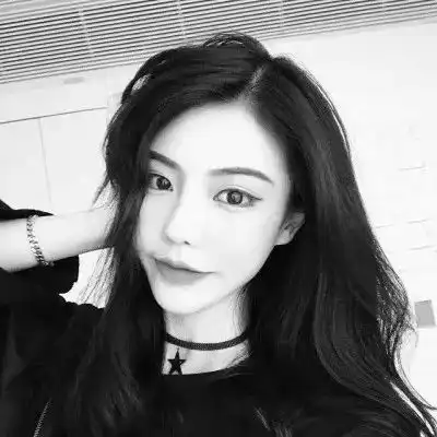 女生头像干净真人高冷手