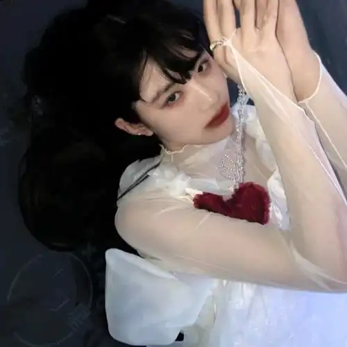 仙女头像解不开的心事就系成蝴蝶结