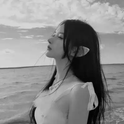 女生头像黑白图片2023最火爆