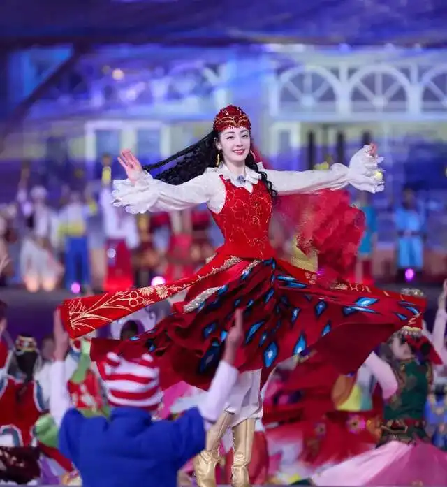 创意女生微信头像图片春