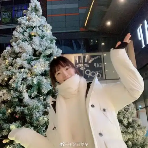 圣诞节女排前国手晒美照,肤白貌美气质佳,复出时间仍是问号