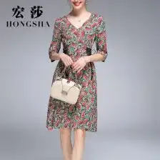 低领碎花收腰雪纺连衣裙女