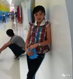 网友喷林妙可是全班最丑的女生,连喝个酸奶都被骂太胖不能喝