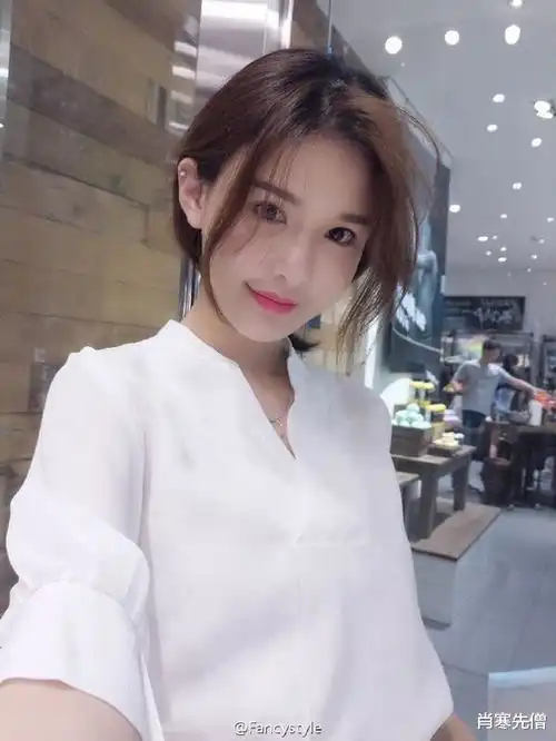 花300万把网红女友追到手,看到心爱女友真容,他用结婚报复