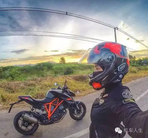 一米七的模特身材大排摩托,这才是机车界的女神